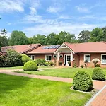 Ruhiges Am Wald Mit Garten Mit Schlafzimmer Und Schlafnische