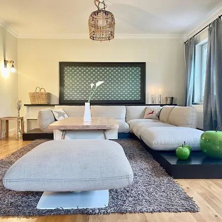 Ruhiges Am Wald Mit Garten Mit Schlafzimmer Und Schlafnische