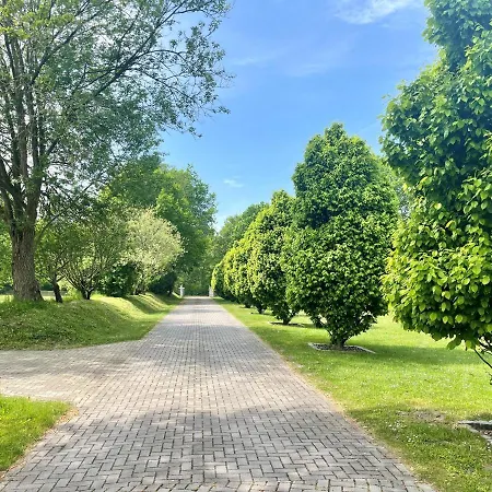 Ruhiges Am Wald Mit Garten Mit Schlafzimmer Und Schlafnische Дом отдыха *