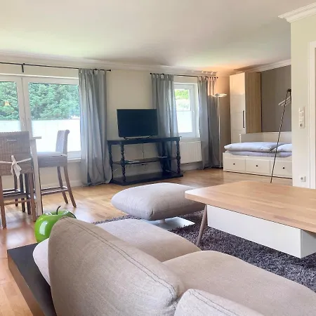 Ruhiges Am Wald Mit Garten Mit Schlafzimmer Und Schlafnische Дом отдыха Аурих