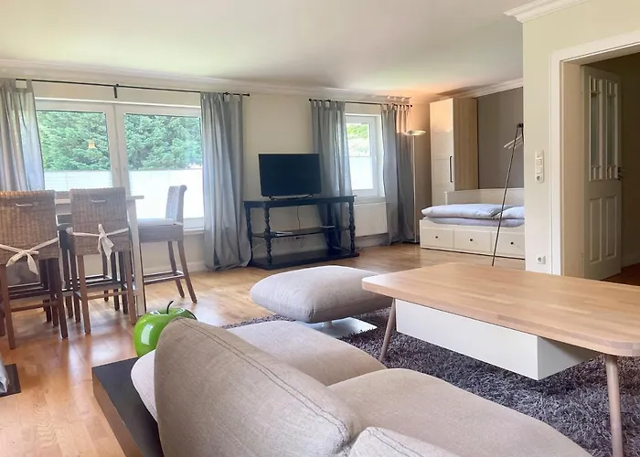 Ruhiges Am Wald Mit Garten Mit Schlafzimmer Und Schlafnische 度假居 奥利希